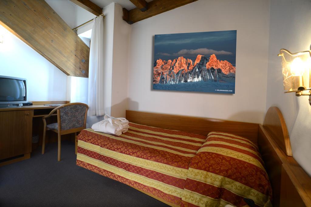 Hotel Margherita San Martino Di Castrozza Kamer foto
